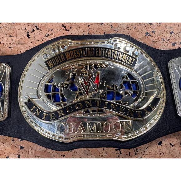 WWE Championship Belt 2000- Kids - Picture 3 of 8